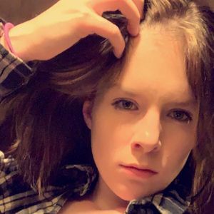 Meet your Posher, Lena